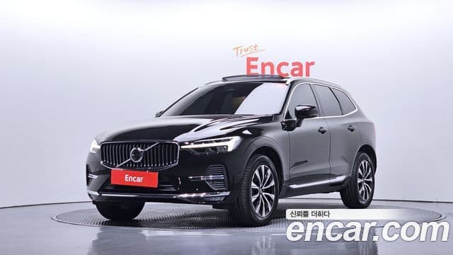 Volvo XC60 2023 — ფოტო 2/20