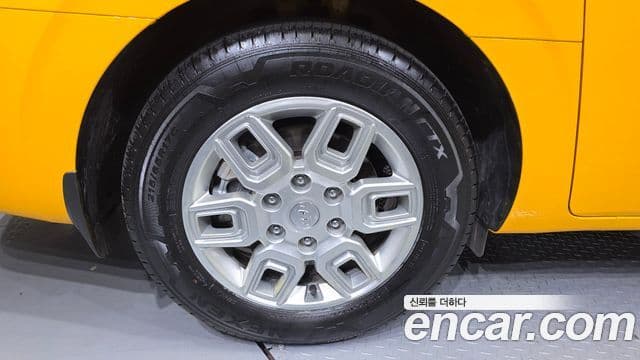 Hyundai Staria 2024 — фото 5 из 20