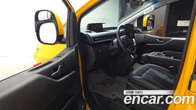 Hyundai Staria 2024 — Şəkil 10/20