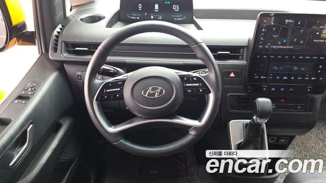 Hyundai Staria 2024 — Şəkil 13/20