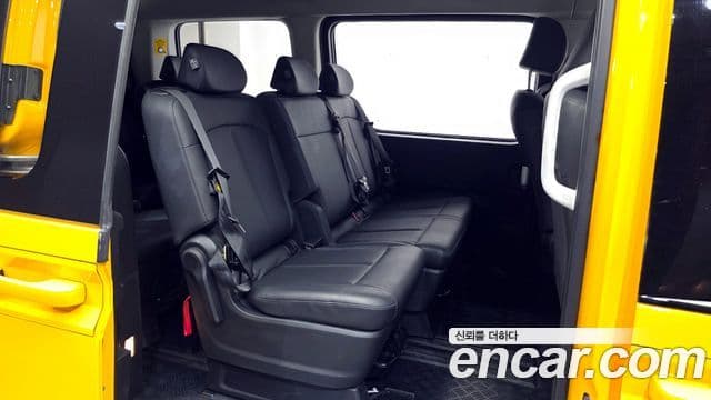 Hyundai Staria 2024 — Şəkil 19/20