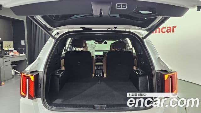 Kia Sorento 2023 — Şəkil 20/20