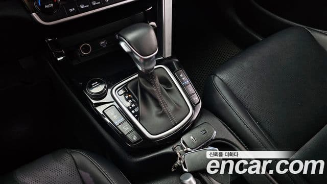 Kia Seltos 2020 — ფოტო 9/20
