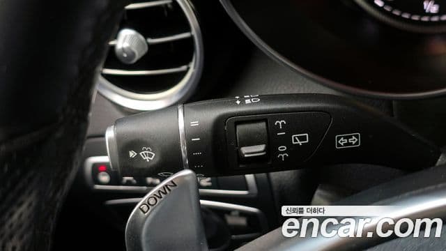 Mercedes-Benz GLC-Class 2019 — Şəkil 16/20
