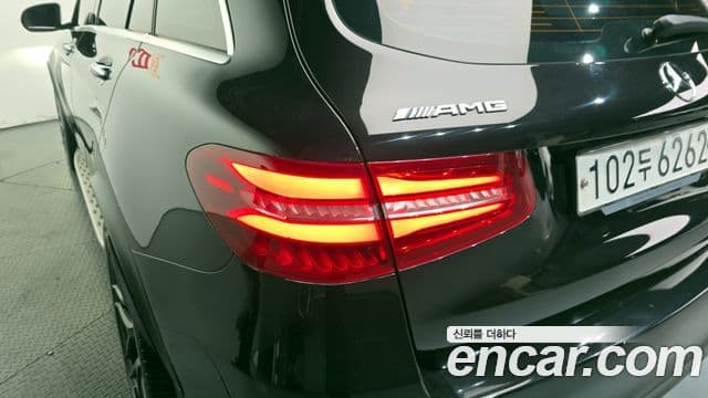 Mercedes-Benz GLC-Class 2019 — Photo 18/33