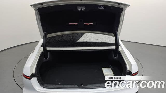 Hyundai Grandeur 2023 — Фото 19/20