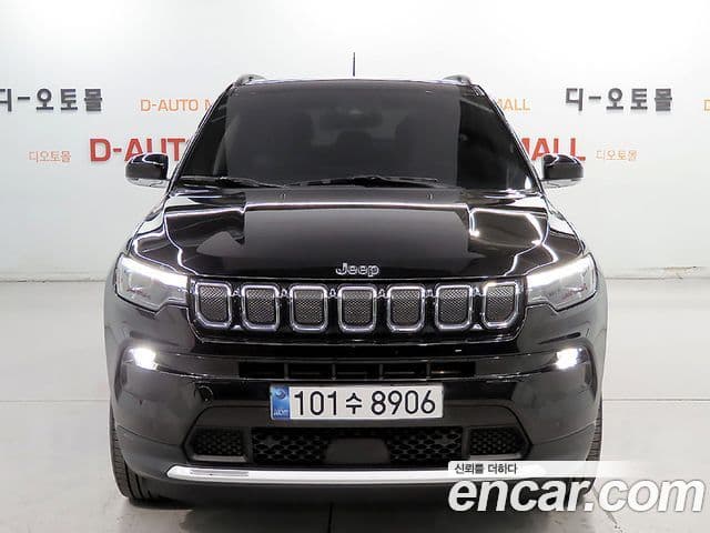 Jeep Compass 2022 — Photo 8/20