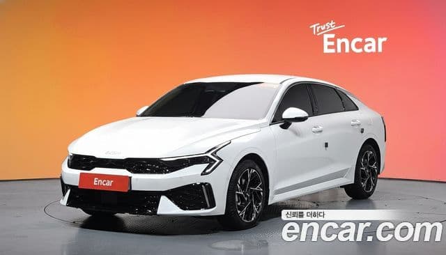 Kia K5, 2025