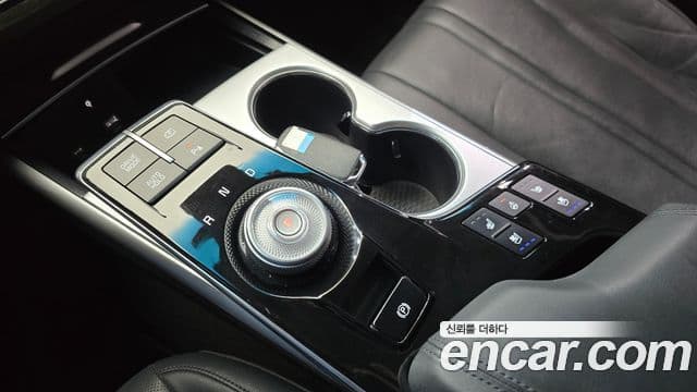 Kia K8 2022 — Şəkil 9/20