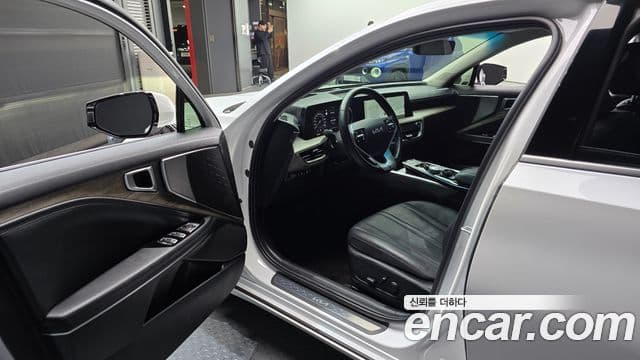 Kia K8 2022 — Şəkil 10/20