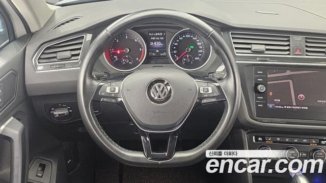 Volkswagen Tiguan 2020 — Photo 14/20