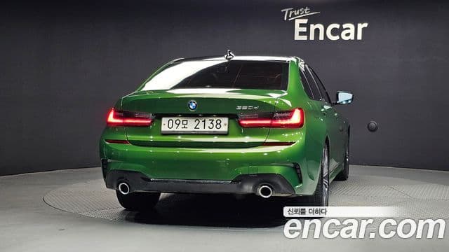 BMW 3 Series 2019 — ფოტო 4/20