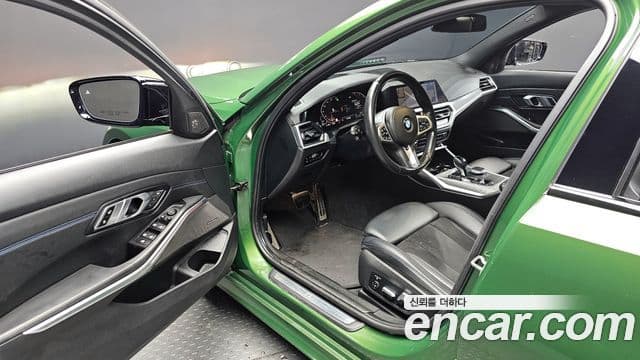 BMW 3 Series 2019 — ფოტო 10/20