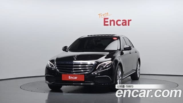 Mercedes-Benz E-Class 2019 — ფოტო 3/20