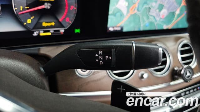Mercedes-Benz E-Class 2019 — ფოტო 9/20