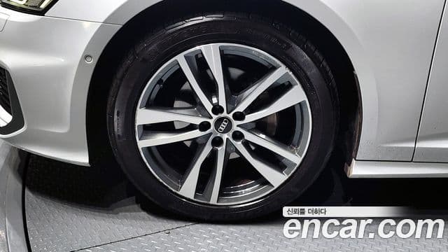 Audi A6 2022 — ფოტო 5/20