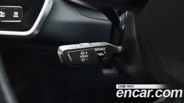 Audi A6 2022 — ფოტო 13/20
