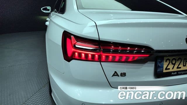 Audi A6 2022 — Photo 21/35