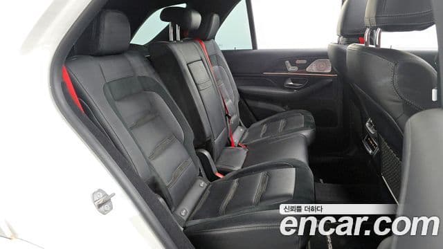 Mercedes-Benz GLE-Class 2021 — ფოტო 11/20