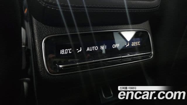 Mercedes-Benz GLE-Class 2021 — Photo 20/36