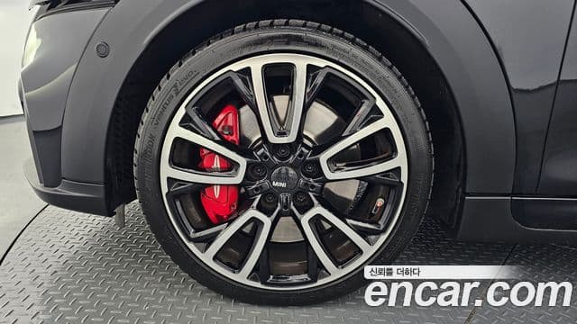 Mini Cooper S 2023 — фото 5 из 20