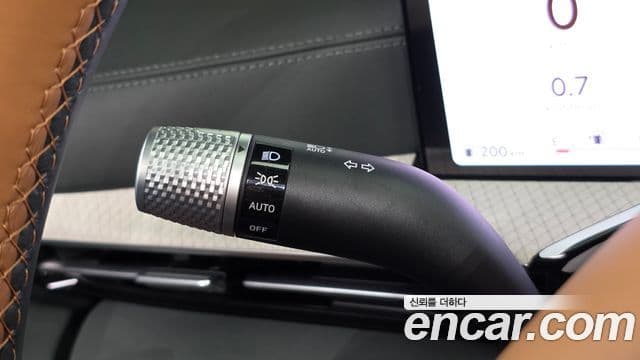 Genesis GV80 2025 — Photo 16/37