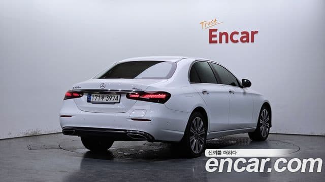 Mercedes-Benz E-Class 2023 — Şəkil 2/20