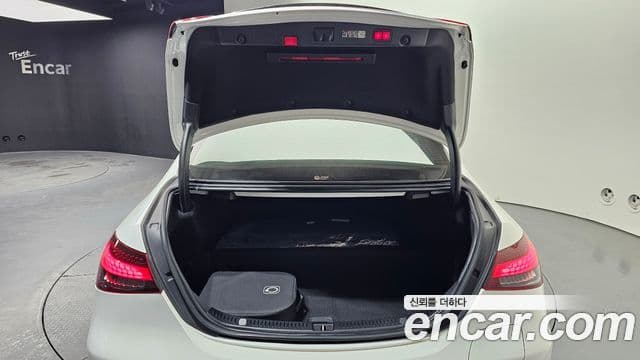 Mercedes-Benz E-Class 2023 — Şəkil 20/20