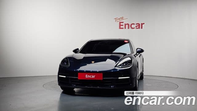 Porsche Panamera 2018 — ფოტო 3/20