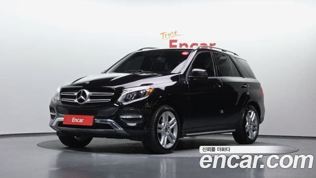 Mercedes-Benz GLE-Class 2018 — ფოტო 1/20