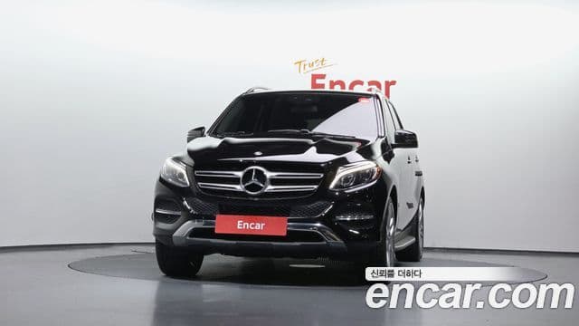Mercedes-Benz GLE-Class 2018 — ფოტო 3/20