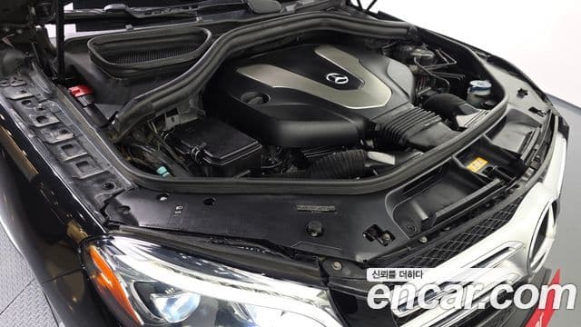 Mercedes-Benz GLE-Class 2018 — ფოტო 6/20