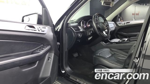 Mercedes-Benz GLE-Class 2018 — ფოტო 10/20