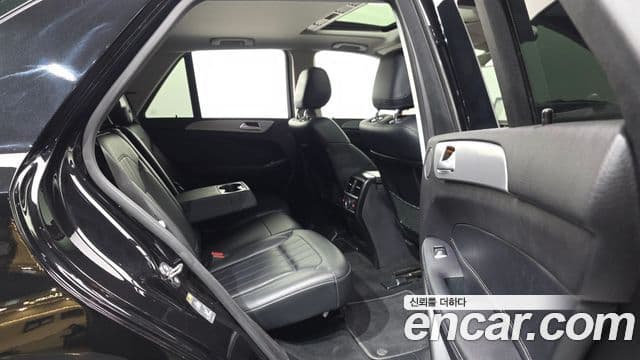 Mercedes-Benz GLE-Class 2018 — ფოტო 12/20