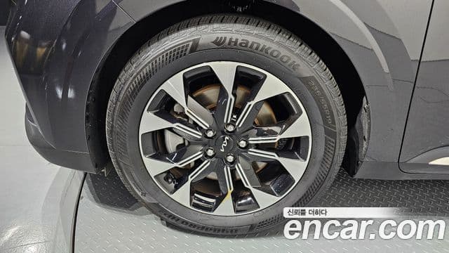 Kia Carnival 2022 — фото 5 из 20