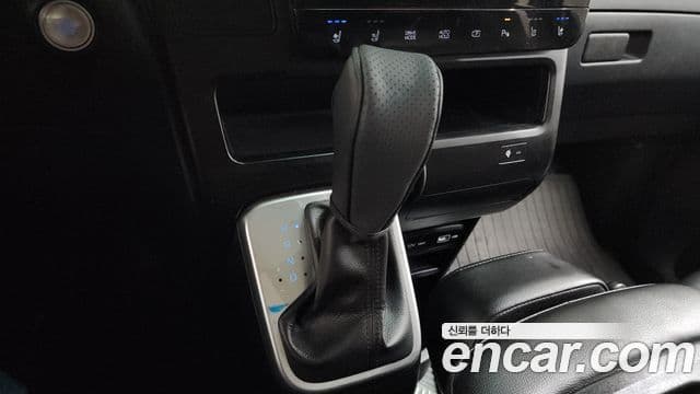 Hyundai Staria 2021 — Şəkil 9/20