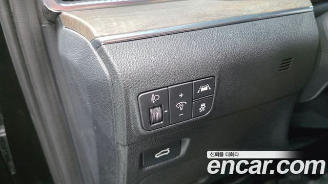Kia K5 2023 — Şəkil 16/20