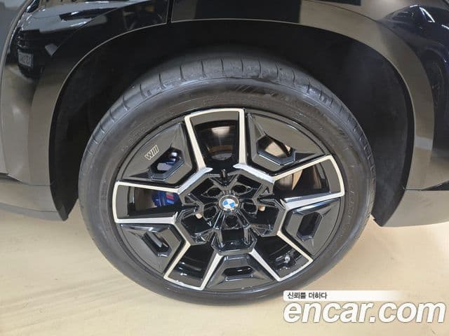 BMW XM 2025 — ფოტო 12/20