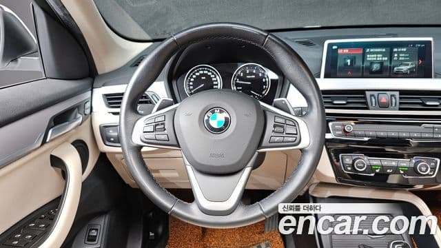 BMW X1 2020 — Şəkil 13/20