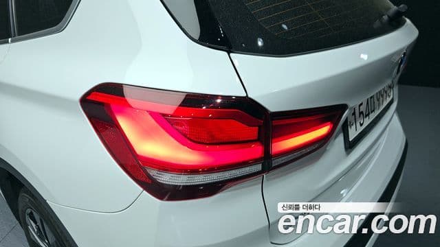 BMW X1 2020 — Şəkil 26/30