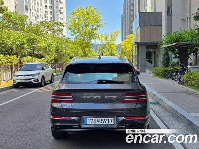 Genesis GV80 2021 — Şəkil 2/17