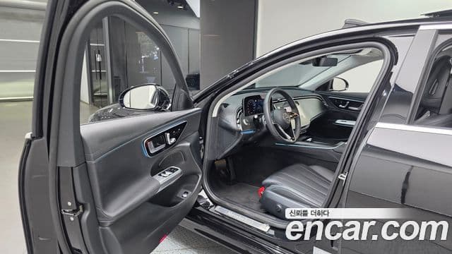 Mercedes-Benz E-Class 2025 — Şəkil 10/20
