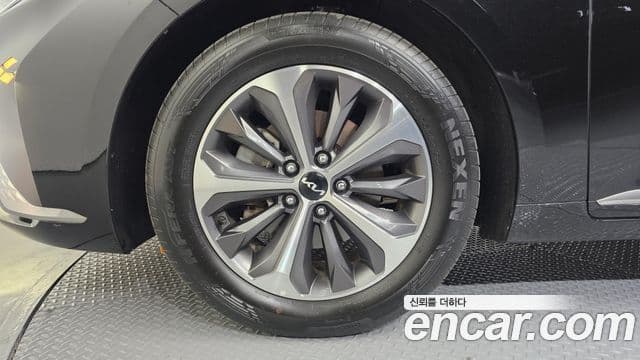 Kia K8 2022 — ფოტო 4/20