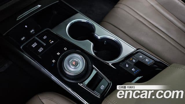 Kia K8 2022 — ფოტო 8/20