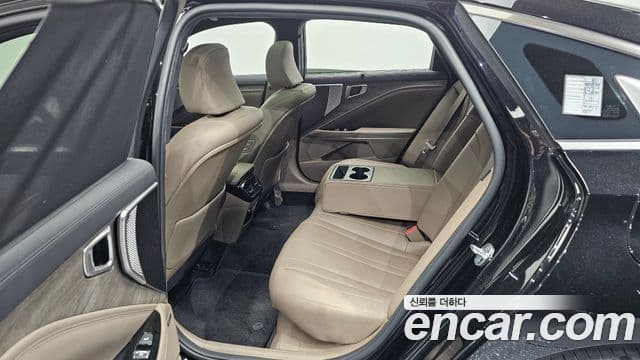 Kia K8 2022 — ფოტო 11/20