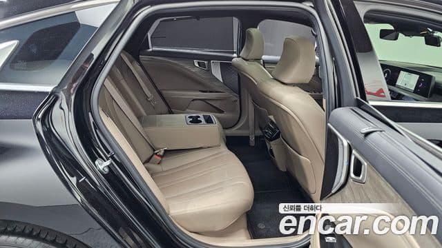 Kia K8 2022 — ფოტო 12/20