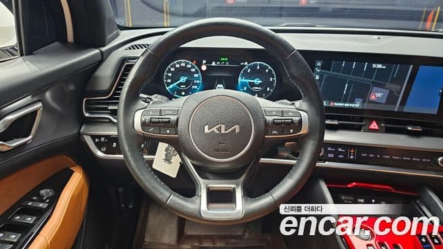 Kia Sportage 2023 — Фото 13/20