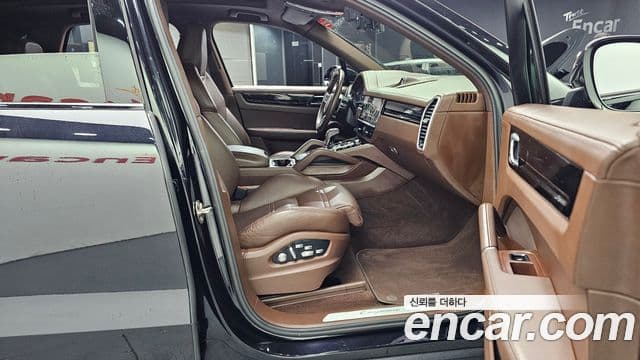 Porsche Cayenne 2020 — фото 11 из 20