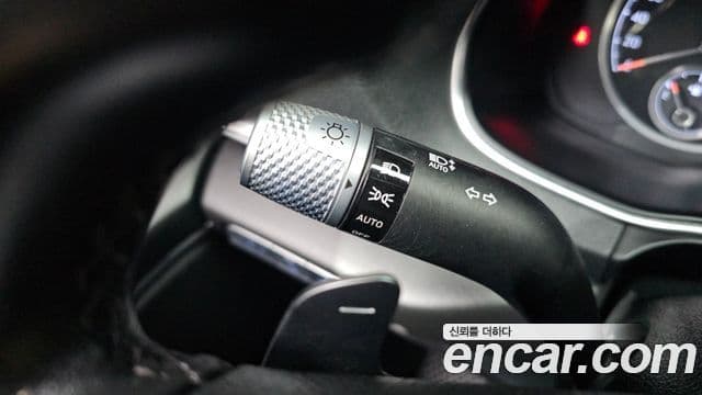 Genesis GV80 2020 — Photo 31/37