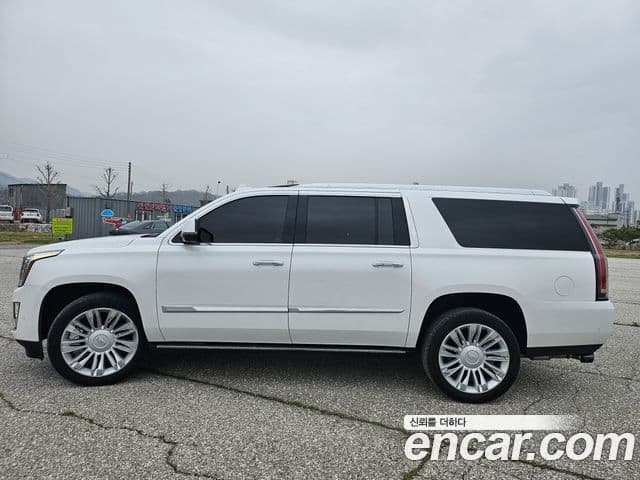 Cadillac Escalade 2018 — Şəkil 10/20